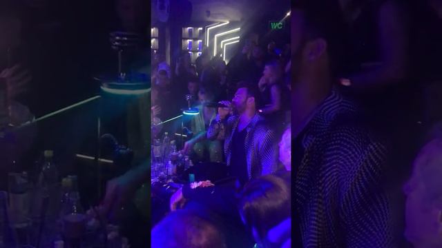 ΕΝΑ ΘΑΥΜΑ LIVE ΓΙΩΡΓΟΣ ΣΑΜΠΑΝΗΣ-ENA THAYMA GIORGOS SAMPANIS LIVE ENASTRON смотреть онлайн
