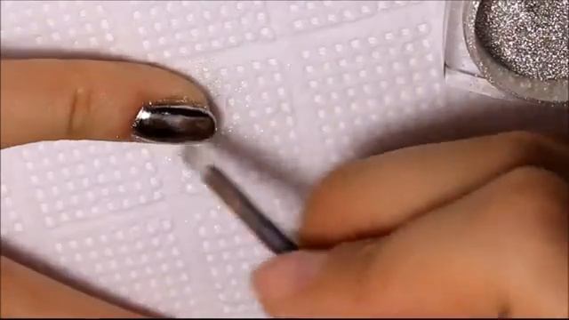 Делаем маникюр зеркальный блеск. смотреть онлайн