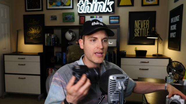 Best Camera for YouTube Under $400 смотреть онлайн