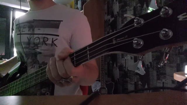 Bass Cover : Do I Wanna Know - Arctic Monkey смотреть онлайн