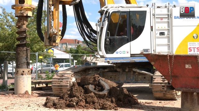BAUER BG 23 H Großdrehbohrgerät / Drilling Rig, Schorndorf, Germany, 07.07.2020.