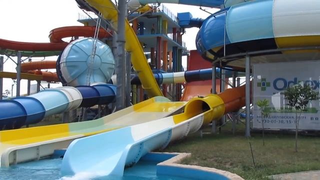 Аквапарк Одесса 7 км 2014 гТатьяна и Сергей на горке смотреть онлайн