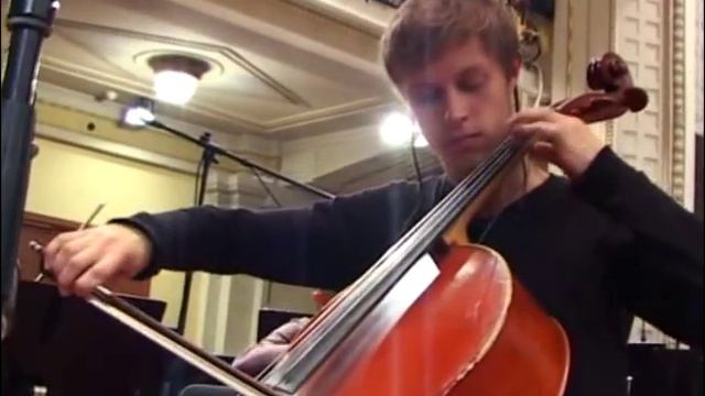 Justas Kulikauskas - Flight Of The Bumble Bee смотреть онлайн