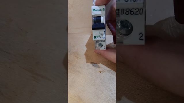 Защитный автомат для вашей электропроводки: как он устроен и как работает смотреть онлайн