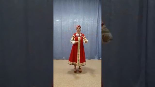 Мария Ковалевская поёт русскую народную песню " За рекой гармонь играет " смотреть онлайн