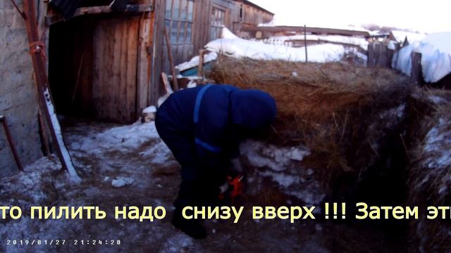 Как из большого рулона сена сделать маленький тюк смотреть онлайн