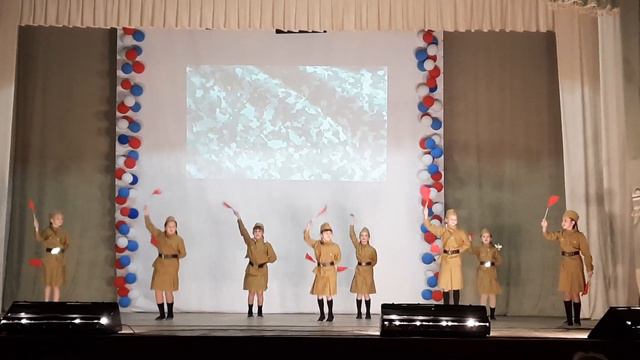 Танец "Казаки в Берлине" смотреть онлайн