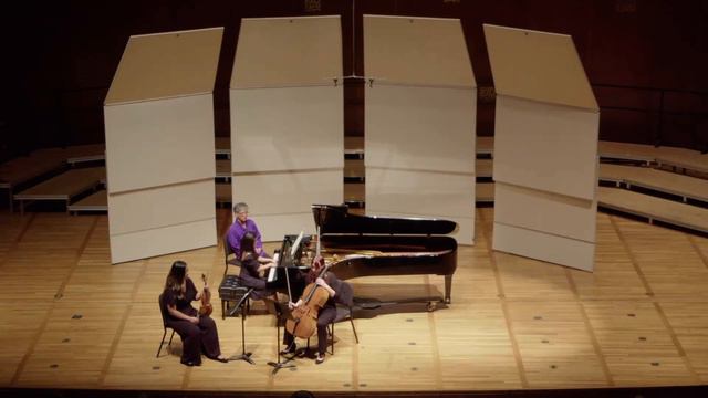 Rachmaninoff Piano Trio No.1 in G minor, “Trio élégiaque” смотреть онлайн