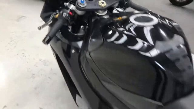 Suzuki GSXR750 2009 Black смотреть онлайн