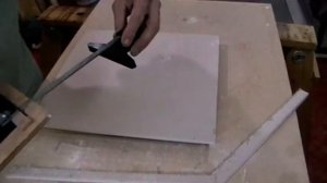 резать или пилить гипсокартон и профиль ?