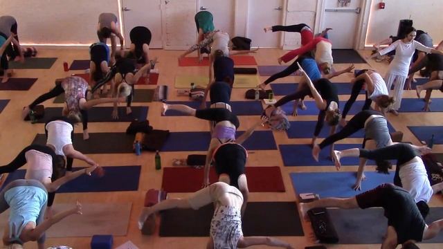 Jivamukti Master Class W Sharon Gannon (2014-10-Oct) (SRYBC)
