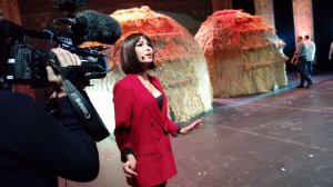 Валентина Безух на репетиции постановки "Бабий бунт в нашем колхозе"