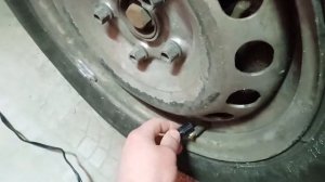 Какое давление должно быть в шинах автомобиля. Как проверить давления в колесах авто.