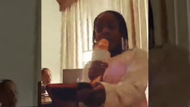 Wireless Bluetooth 3 In 1 Karaoke Mic Speaker смотреть онлайн