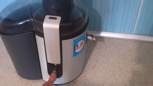 СКОЛЬКО МОЖНА ВЫЖАТЬ СОКА ИЗ АПЕЛЬСИНА СОКОВЫЖИМАЛКОЙ смотреть онлайн