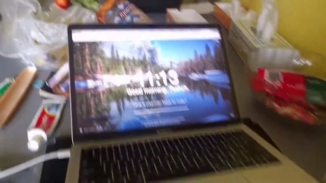 Macbook pro 2017 problem with horizontal placement!! смотреть онлайн