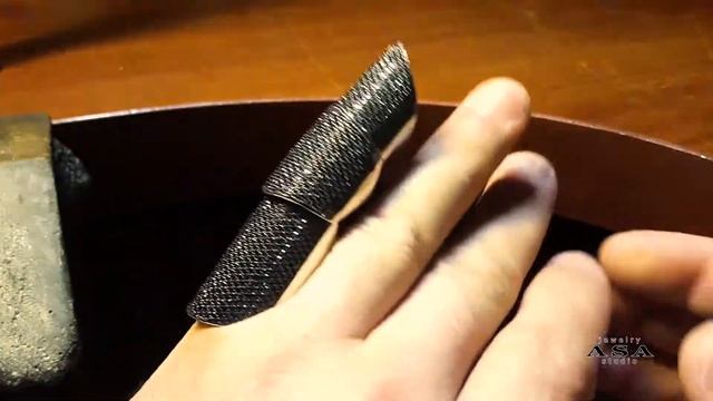 Золотое кольцо на три фаланги. смотреть онлайн