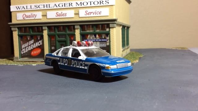 Johnny Lightning 1995 Chevy Caprice Wheel Swap смотреть онлайн