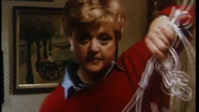 The legendary Dame Angela Lansbury talks about Murder, She Wrote смотреть онлайн
