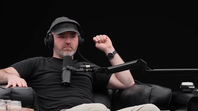 Suspect Arrested For Visiting Founder: Luna's Crypto Crash смотреть онлайн