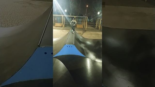 Скейтпарк для начинающих на трюковой самокате 2 часть. смотреть онлайн