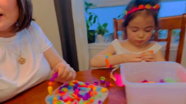 Bonding time with my baby/Craft time making cordless poppers смотреть онлайн