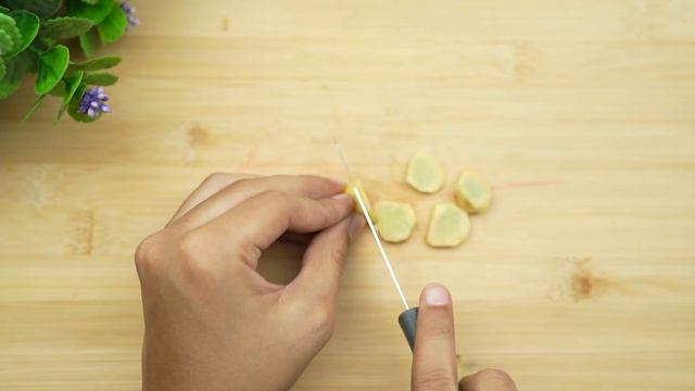 Blend These 3 Ingredients Ginger, Strawberry And Honey And You Will Be Surprised After You See It