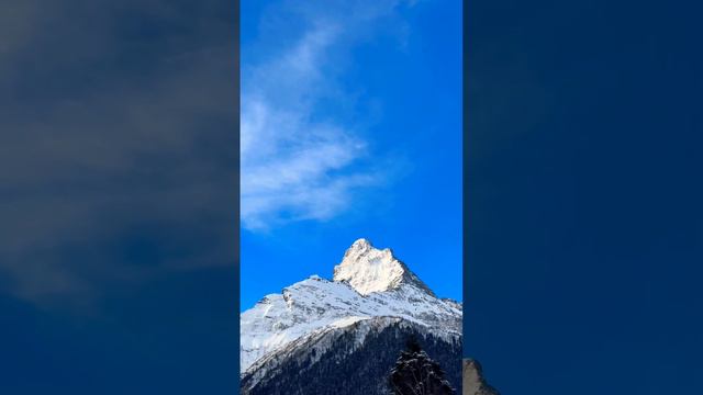 Российские Горы.Домба #россия #кчр #домбай #смуглянка #2024 #январь #горы #гора #зима #январь #моро смотреть онлайн