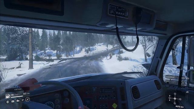 Snowrunner: The Freightliner 114SD built to tough roads смотреть онлайн