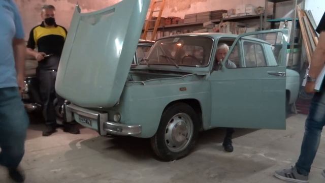 RENAULT 8 1100CC (1968) CONSERVATO NON RESTAURATO смотреть онлайн
