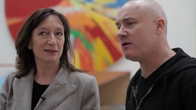 Дэмьен Хёрст в галерее Tate Modern смотреть онлайн