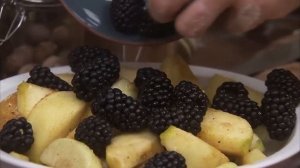 Джейми Оливера | Невероятный яблочный пирог [Озвучка Guidemen] Сладость на самоизоляции.