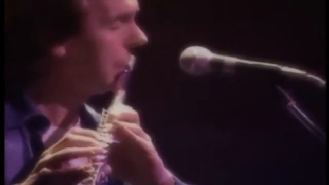 Ian McDonald - Flute In Two смотреть онлайн