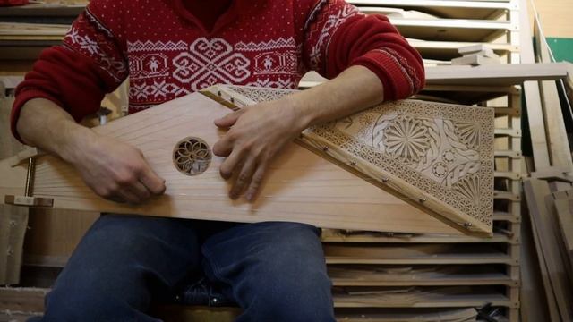 Крыловидные гусли Новгородчина 11 струн.