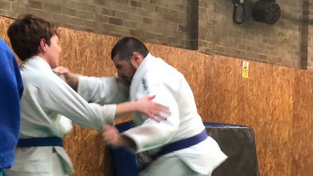 Stratford Judo's Senior class Randori session смотреть онлайн
