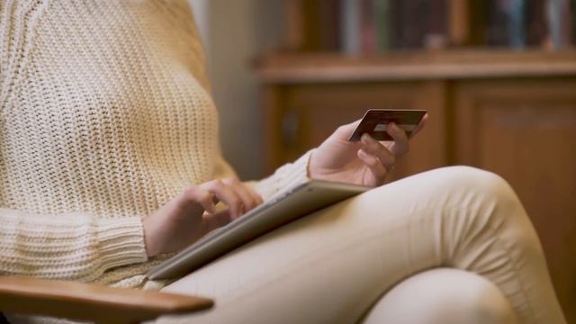 3 секрета. Как выбраться из долгов. Лучший способ откладывать деньги смотреть онлайн