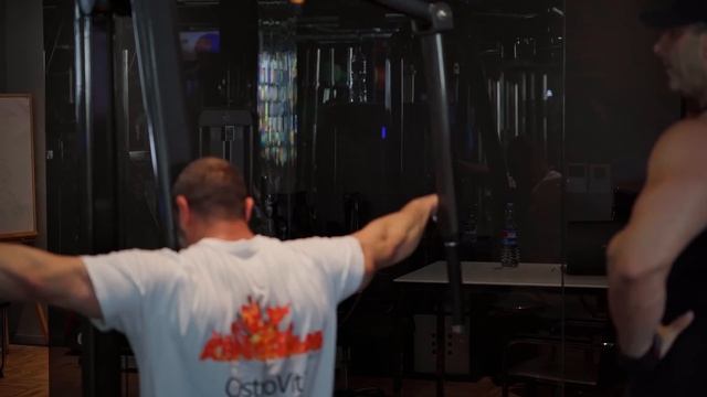 РАМО И ТРИЦЕПС С РУМЕН СПЕЦОВ