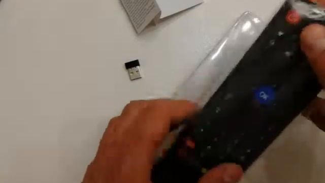 Air Mouse MX3 Пульт дистанционного управления клавиатура/мышь - обзор - распаковка - характеристик смотреть онлайн