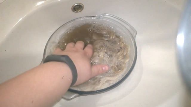 Подготовка шерсти козы к перепрошивке куклы. смотреть онлайн