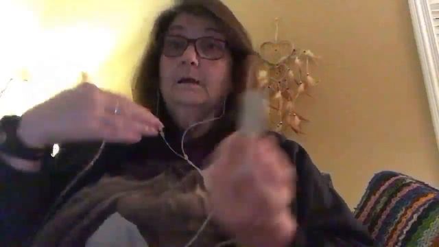 Early Mind, Body, Spirit Oracle Reading With The Gypsy Queen~B. J. Baker смотреть онлайн