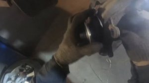 Nissan. Tiida. Замена передней ступицы и тормозных колодок.