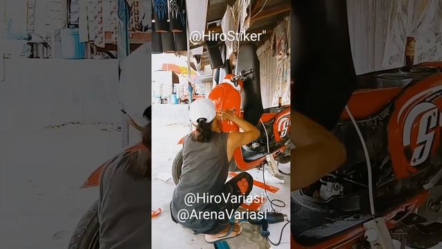 Proses pasang Oracal? Glossy, Scoopy 2015" @hirostikerofficial1715 смотреть онлайн