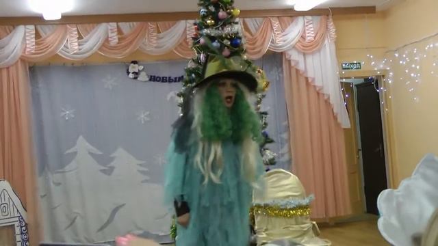 Детсад "Ромашка" Встреча Нового 2014 года, группа 8 смотреть онлайн