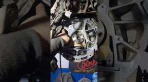 мазда 6. замена заднего  сальника коленвала .замена сальника гидромуфты. замена сальников приводов.