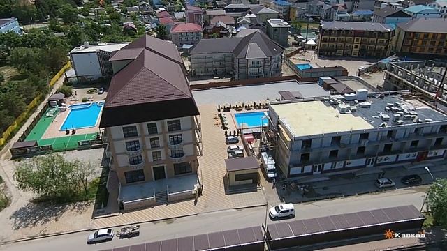Отель Golden Resort в п. Новомихайловский. Аэросъемка