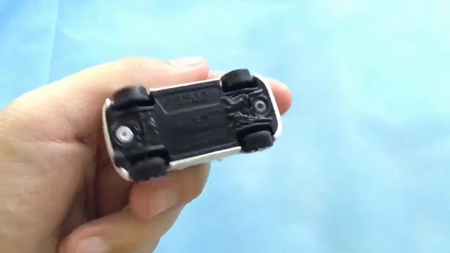 Hot Wheels toy car - Fiat 500 смотреть онлайн
