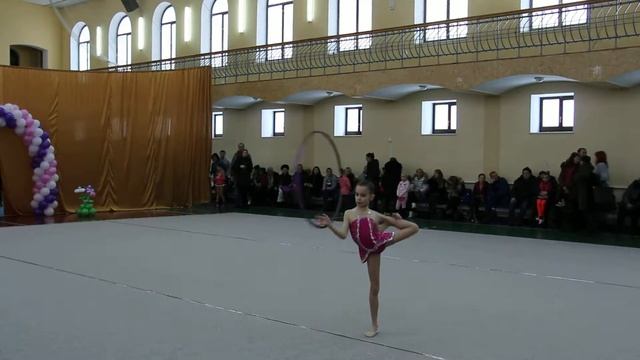 Юношеский разряд - Маша - упражнение с обручем смотреть онлайн