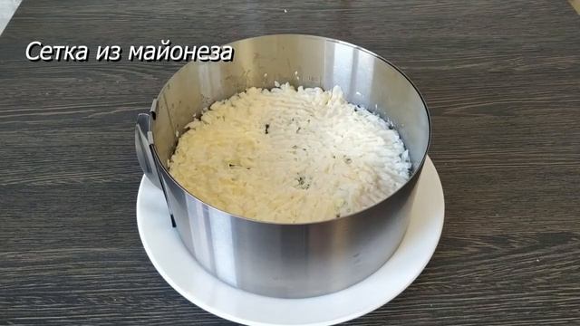 Салат "Праздничный". САЛАТ ПРАЗДНИЧНЫЙ с ТУНЦОМ и КРАБОВЫМИ ПАЛОЧКАМИ. смотреть онлайн