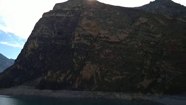 Причал для катеров службы охраны Ирганайской ГЭС, Дагестан. смотреть онлайн