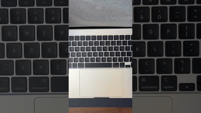 وش رأيكم باللون وحجم الشاشة الجديد على MacBook Air ؟